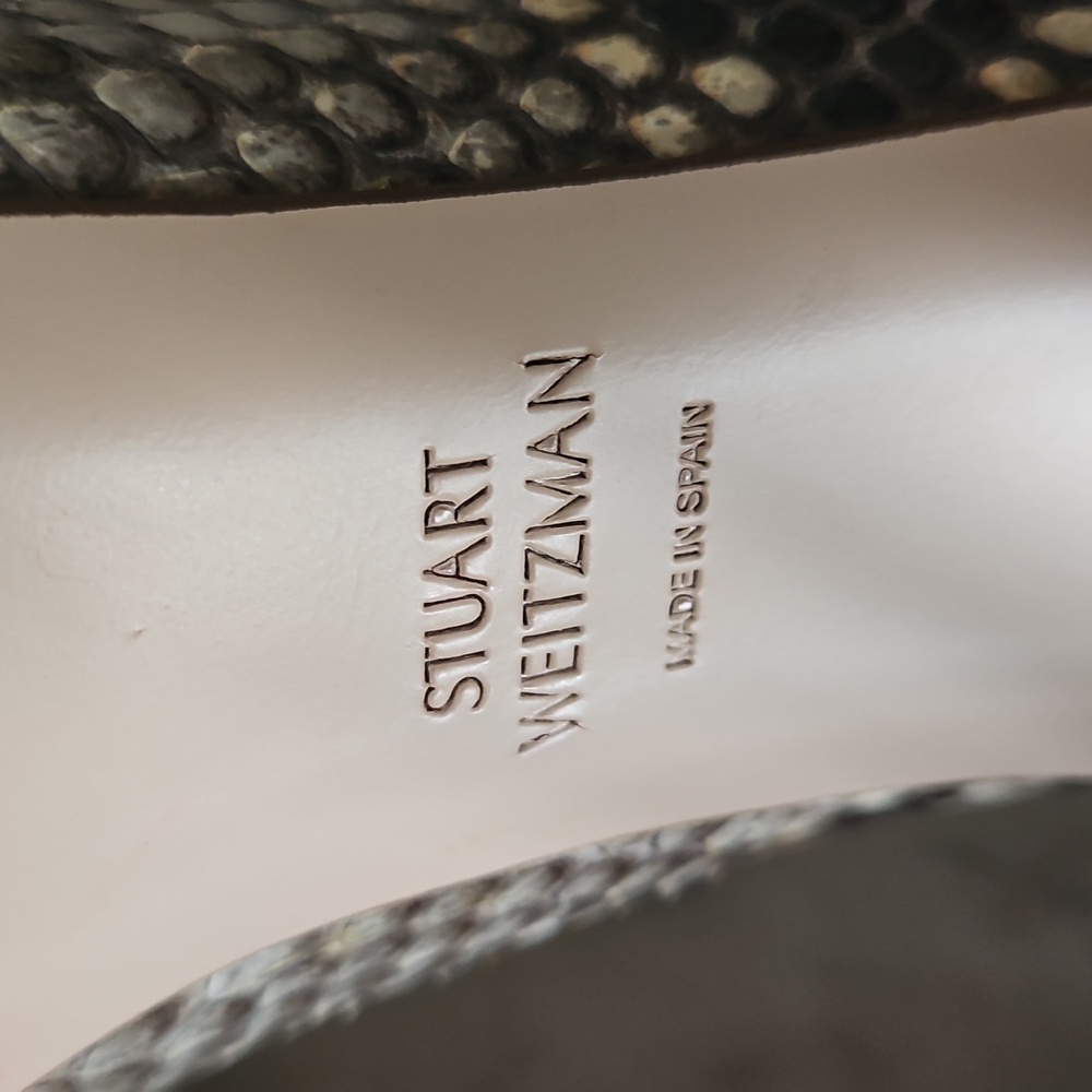STUART WEITZMAN: Gorgeous Pointed Toe Python Heels - Picture 8 of 8